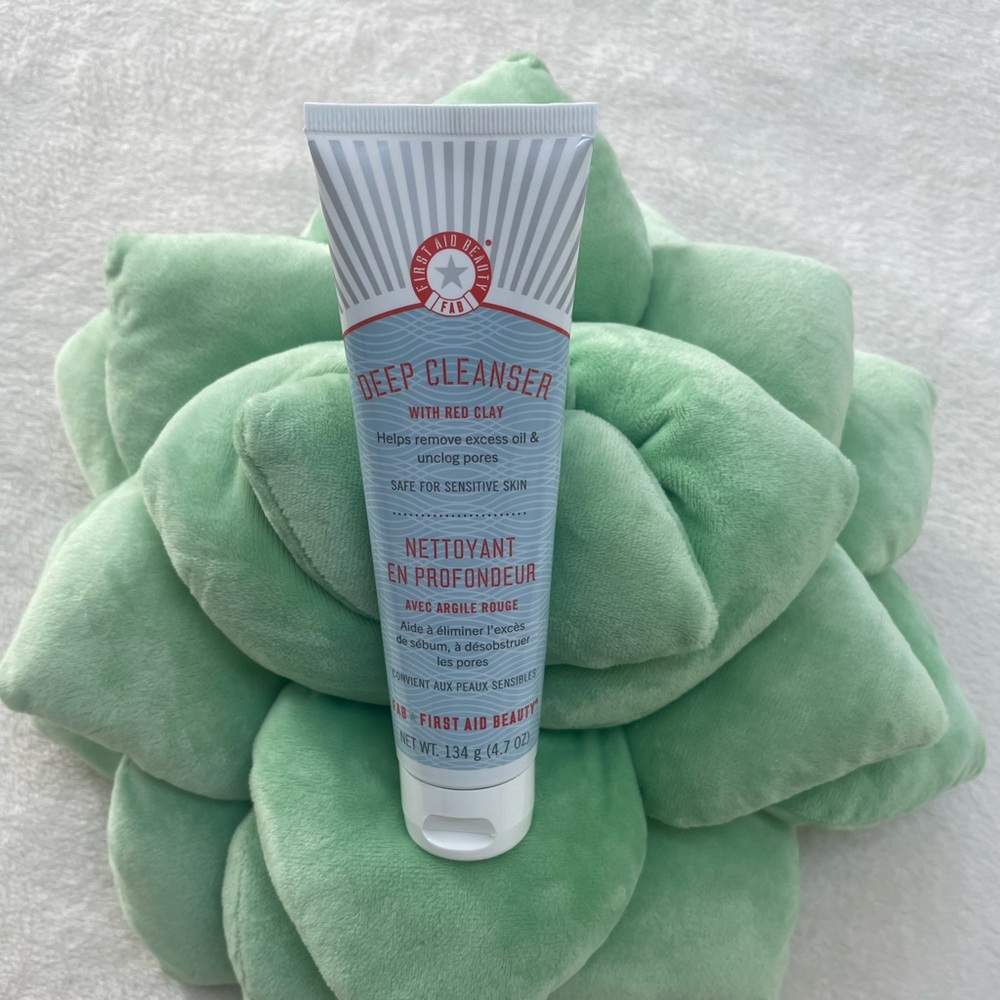 FAB•First Aid Beauty Cleanser